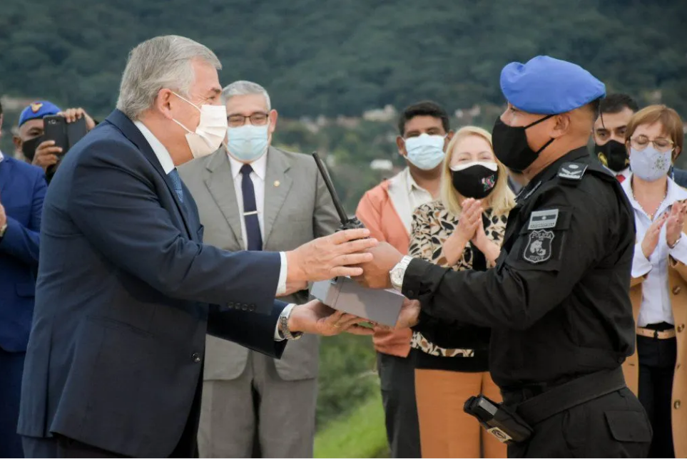 阿根廷胡胡伊（Jujuy）省警察啟用新的通信設(shè)備以加強(qiáng)其犯罪預(yù)防和社區(qū)援助力量。